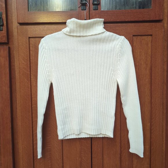 Jamie Scott Ribbed Turtle Neck White Shirt - Picture 1 of 8